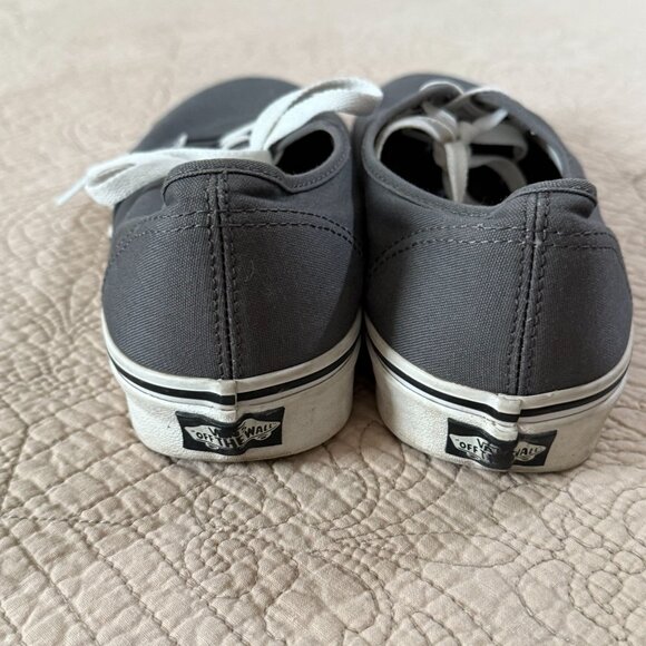 Van\'s Old Skool Men\'s Grey Sneakers Size 10.5 main image 9